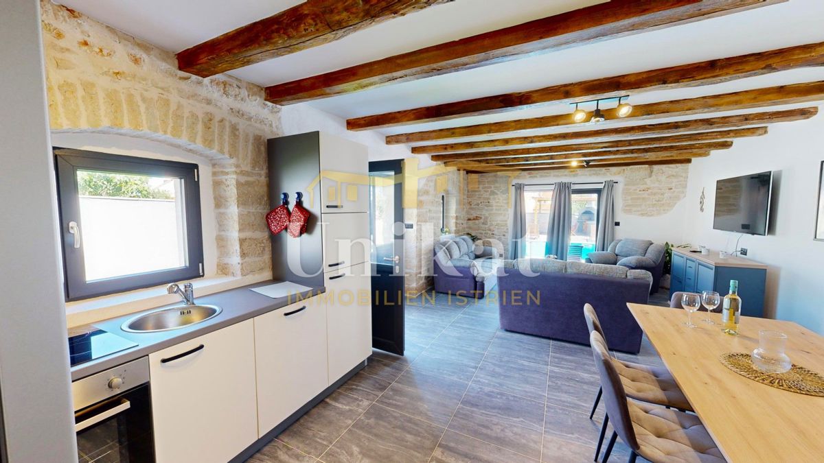 Casa in pietra ristrutturata vicino a Poreč